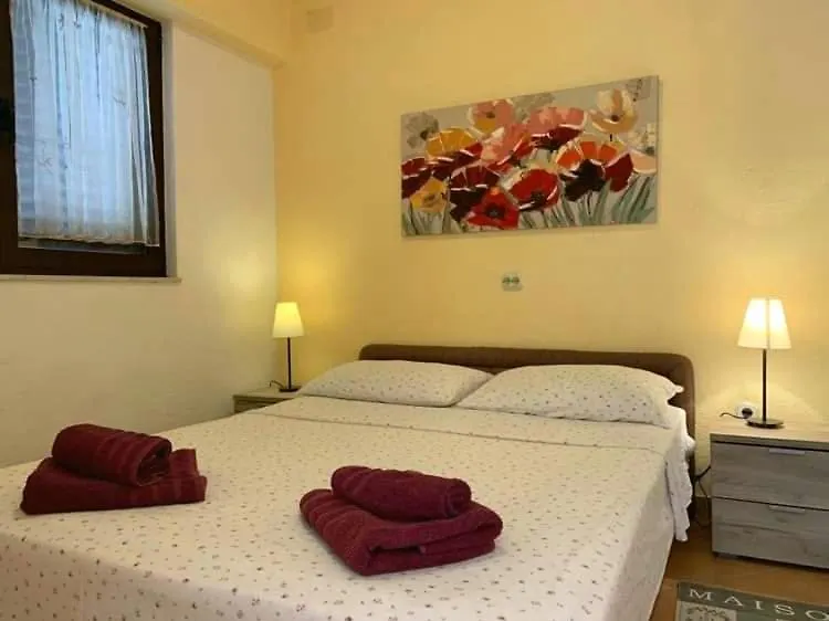 Fresh Apartments Dar Orlic Trogir Croatia