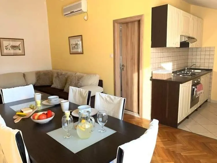 Fresh Apartments Dar Orlic Trogir