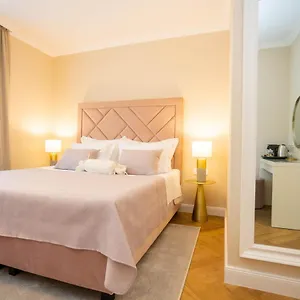 Couette-café And Style Luxury 2 ****