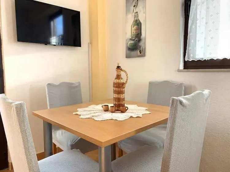 Fresh Apartments Dar Orlic Trogir
