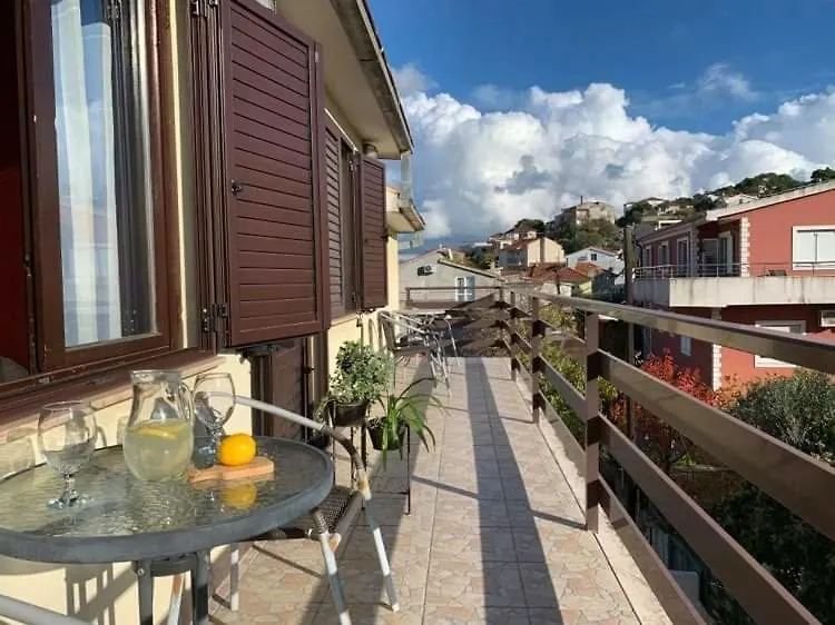 Fresh Apartments Dar Orlic Trogir 3*,