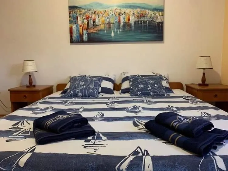 Fresh Apartments Dar Orlic Trogir 3*,  Croatia